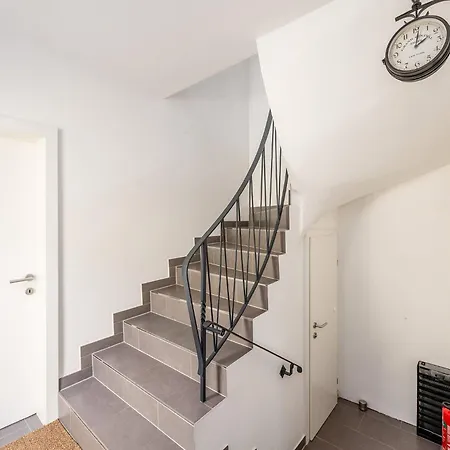 Schmiedbadl - By Mynests * 斯拉德明